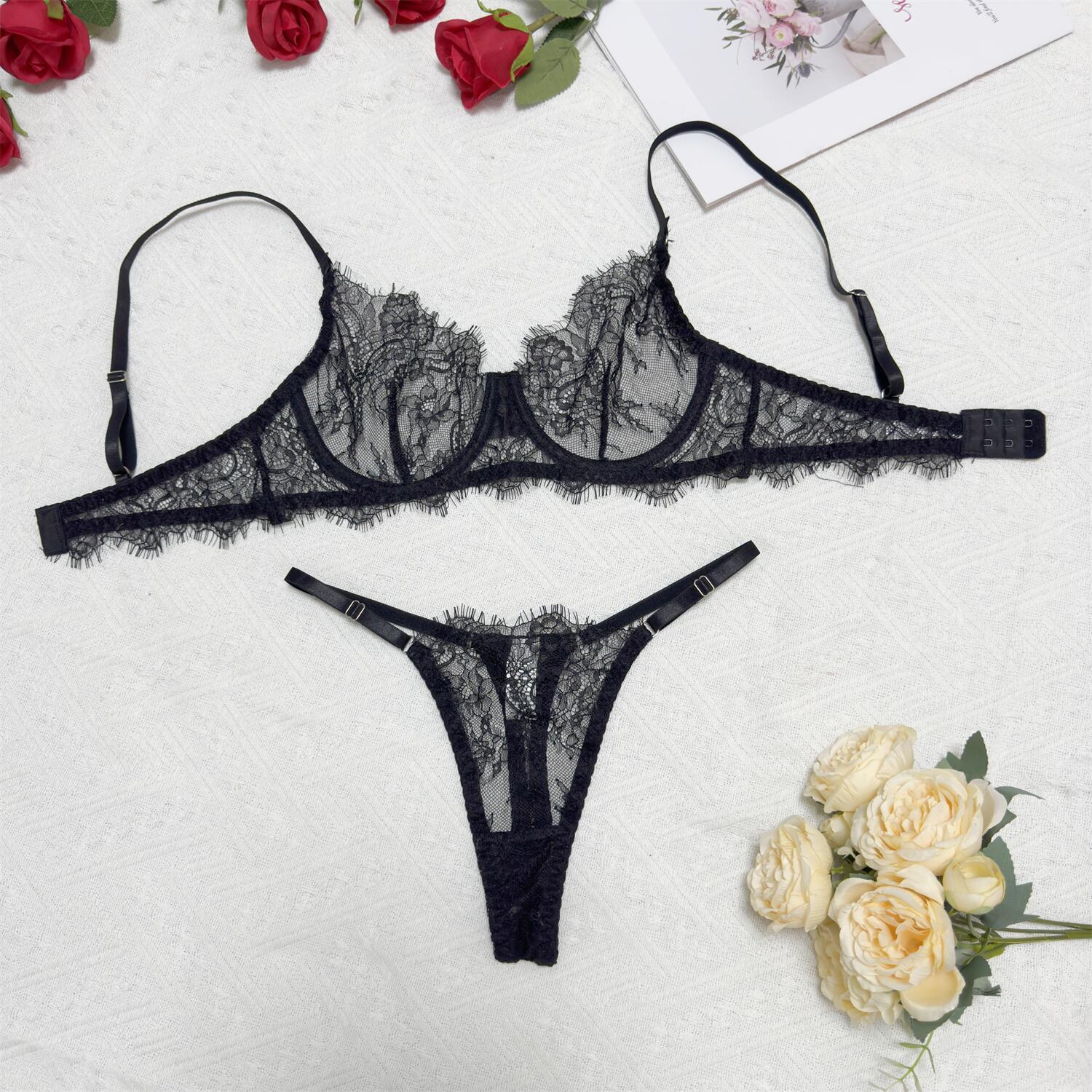 Lace underwear set